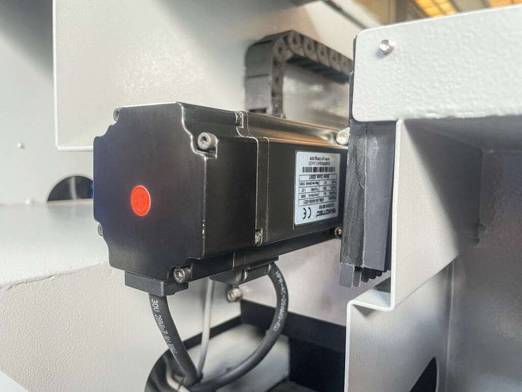 الماكينة الأقوي علي الإطلاق w300MOODA