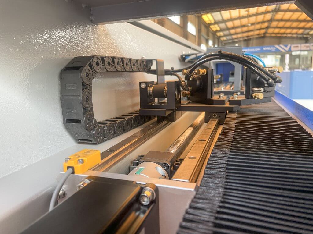 الماكينة الأقوي علي الإطلاق w300MOODA