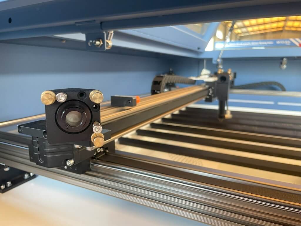 ماكينة ليزر موده ٦٠٩٠ /١٠٠وات  MOODALaser /6090/100w 